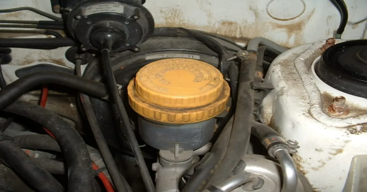 brake fluid cylinder