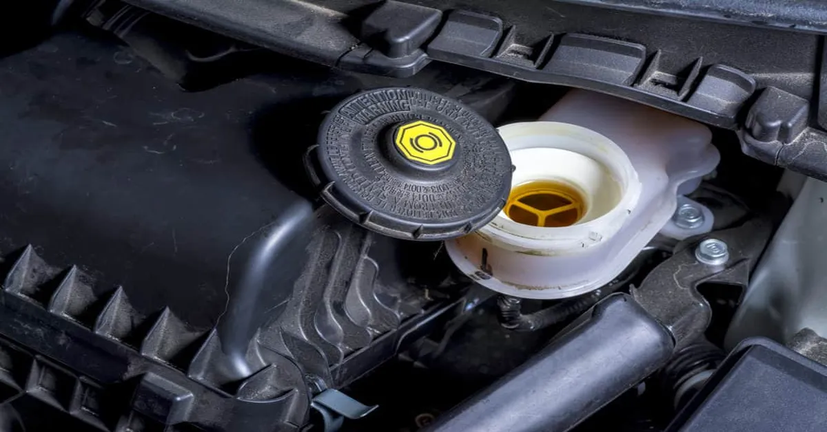 can brake fluid be used for clutch